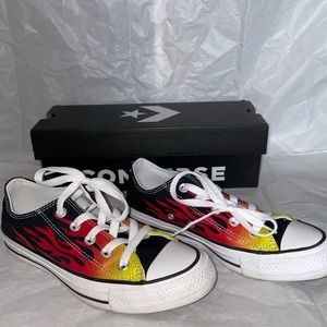 Flame low top converse🔥